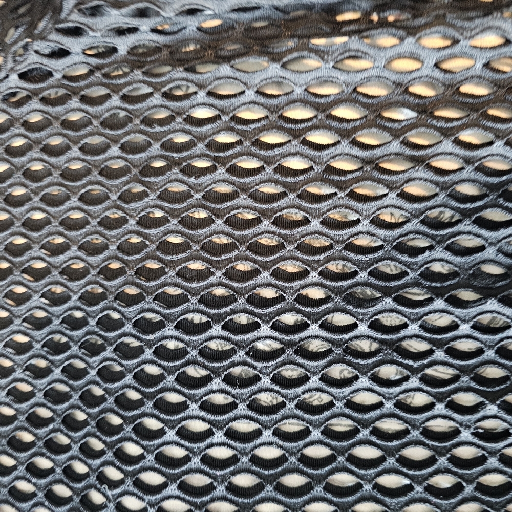 Alo Yoga Black Mesh Fishnet Pullover Long Sleeve Top Small - Picture 2 of 9